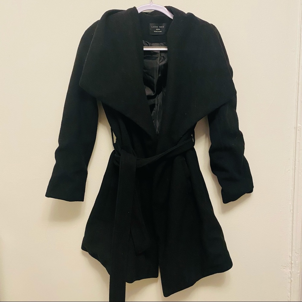 Pretty Black Coat 😍